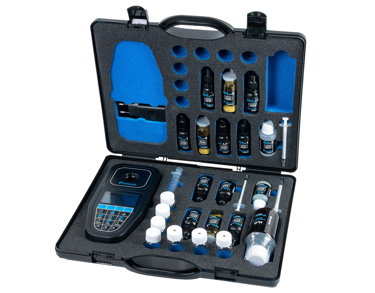 Photometer/reagent transportation case image 1